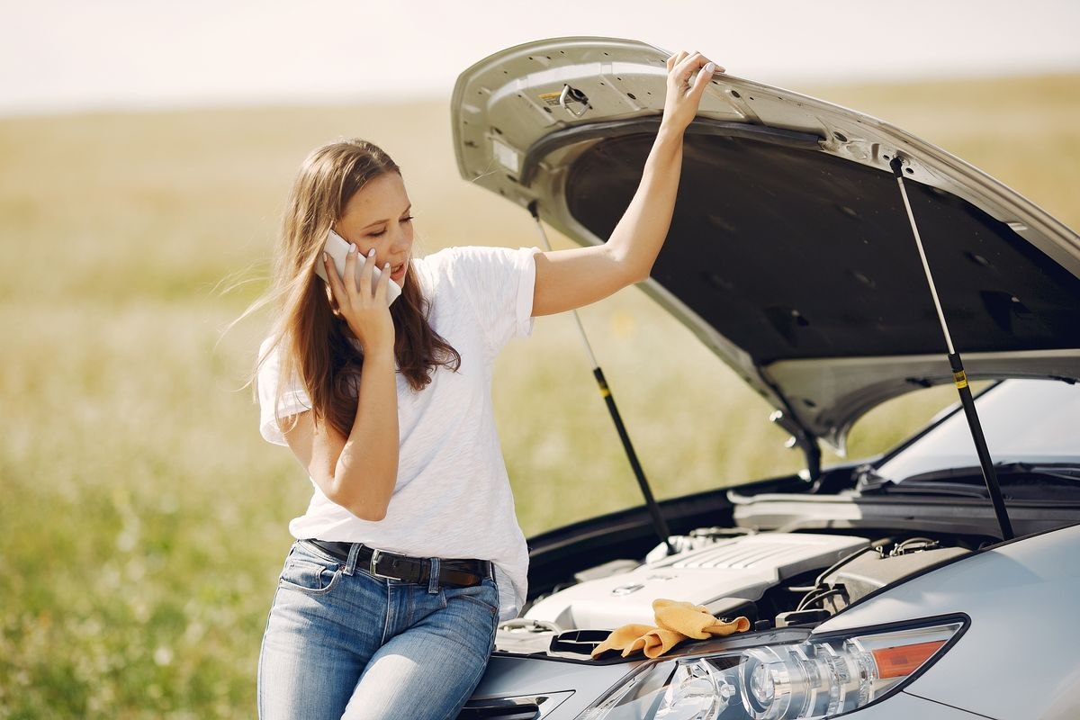 Driver calling for a tow